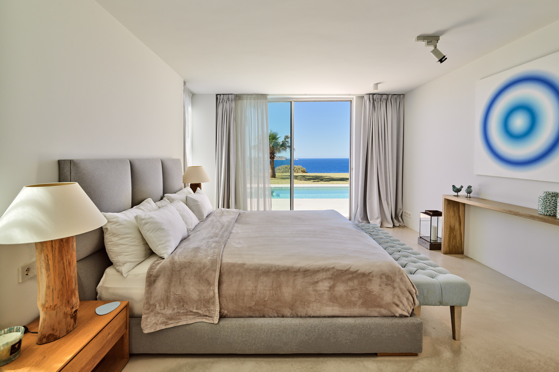 Elegante villa frente al mar con acceso privado - 23