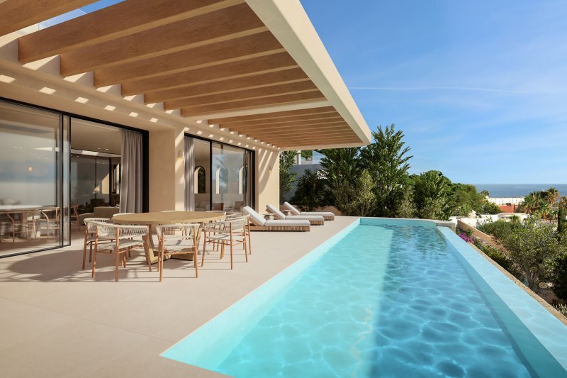 Luxury villa in a prime location with sea views - 1