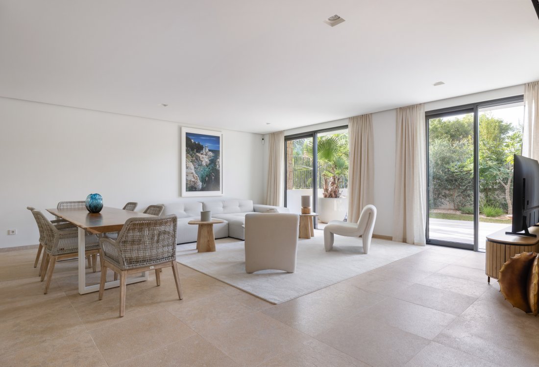 Exclusive new-build flat near the beach - 10