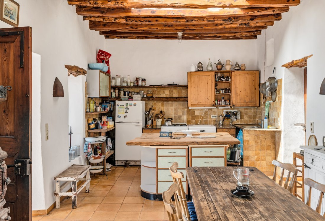Finca histórica aislada con licencia turística - 5