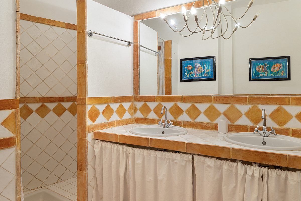 Exclusive apartment in a historic old town building - 8
