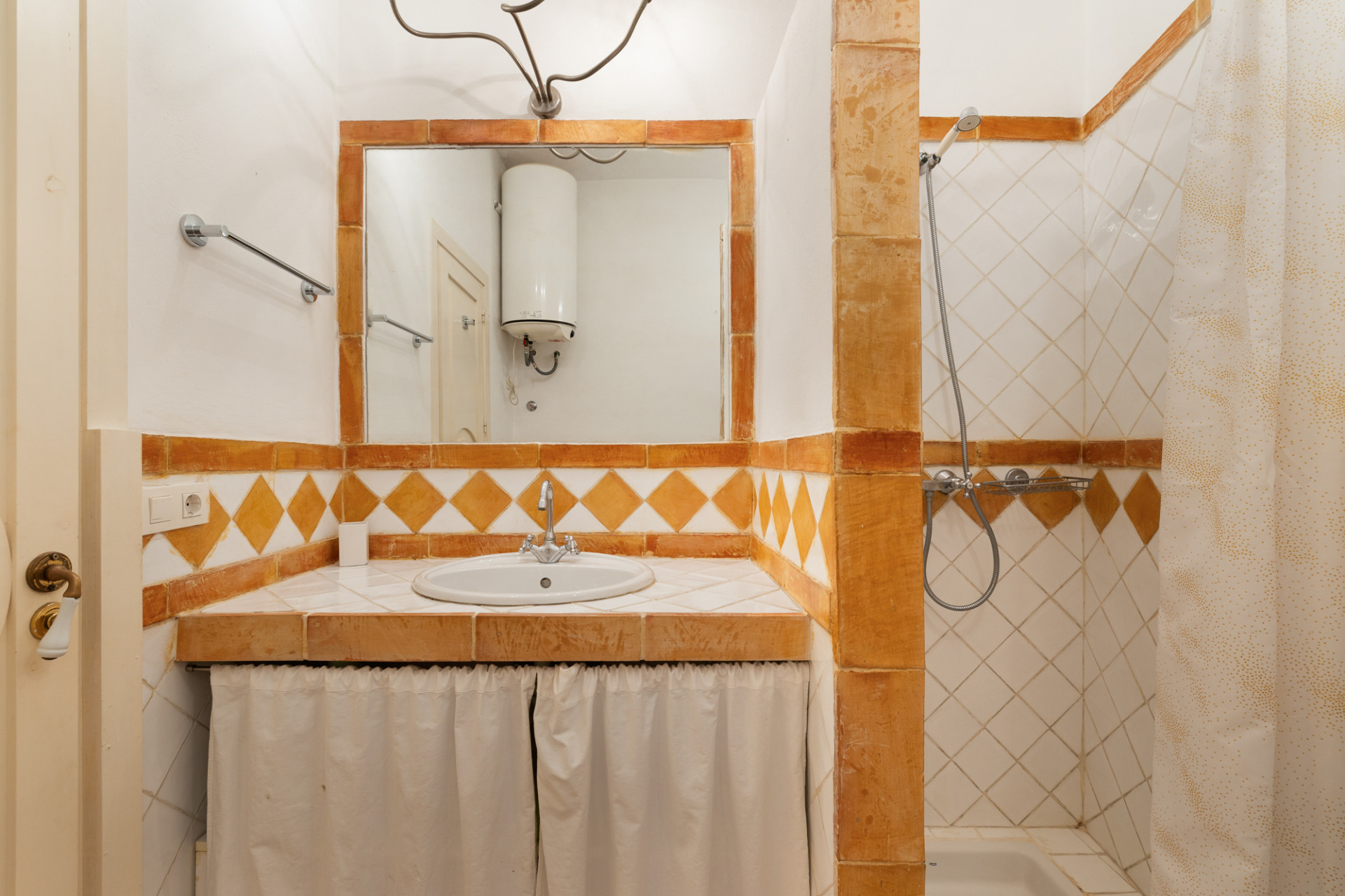 Apartamento exclusivo en edificio histórico del casco antiguo - 10