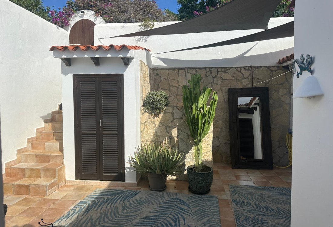 Renovated Ibizan house with views of the sea and Es Vedrà - 11