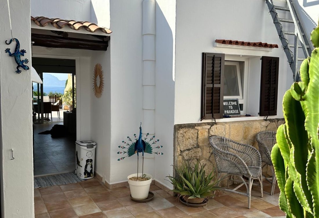 Renovated Ibizan house with views of the sea and Es Vedrà - 12