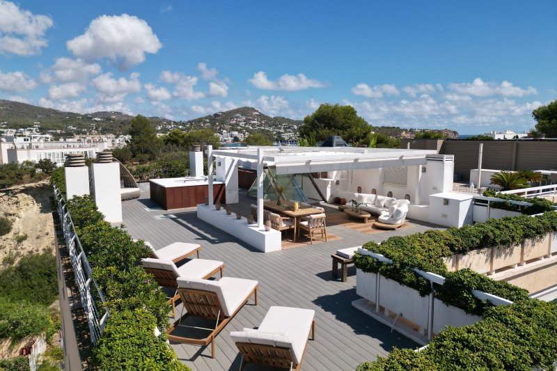 Penthouse with spectacular views and a stunning rooftop terrace - 2