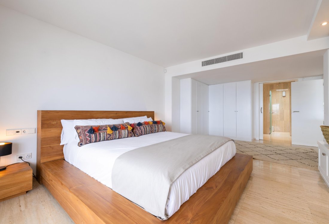 Penthouse with spectacular views and a stunning rooftop terrace - 11