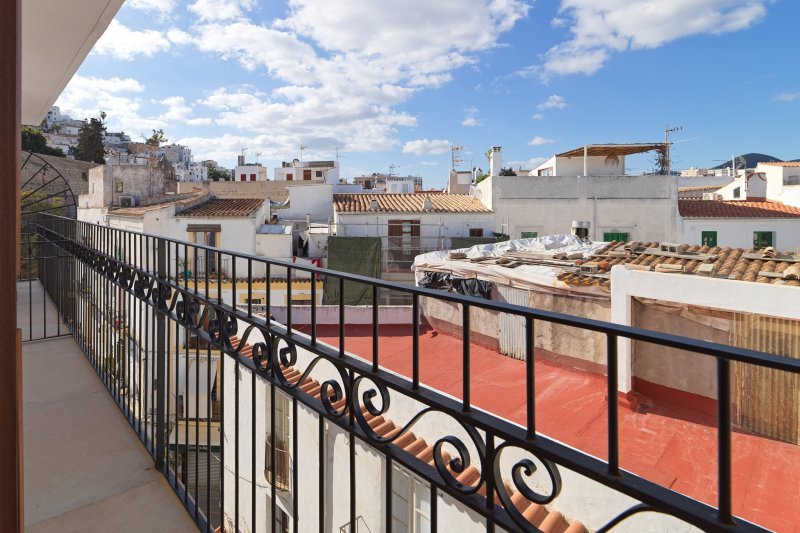 Newly renovated apartment in the Marina of Ibiza - 3