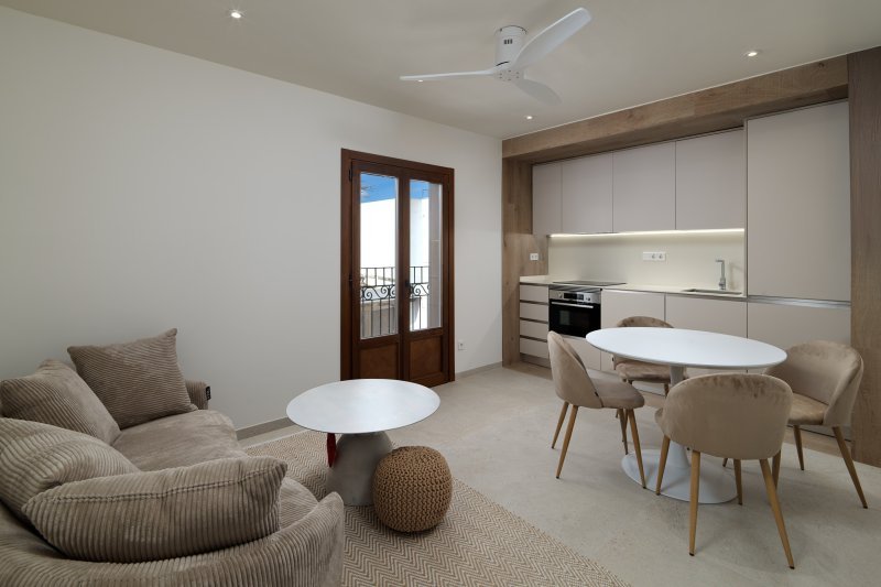Newly renovated apartment in the Marina of Ibiza - 1