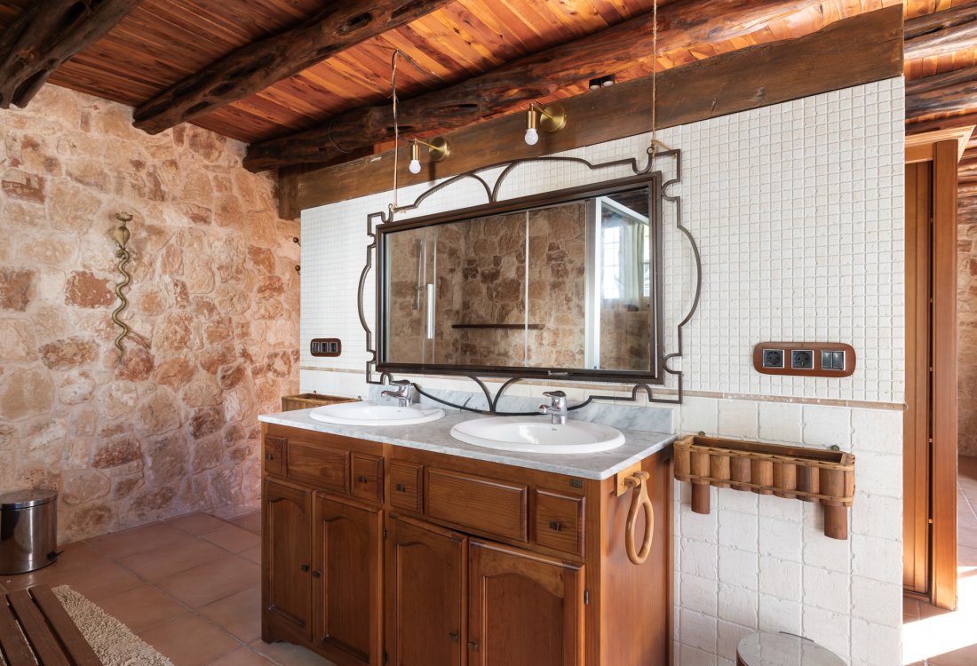 Country house with guesthouse close to Ibiza town - 14