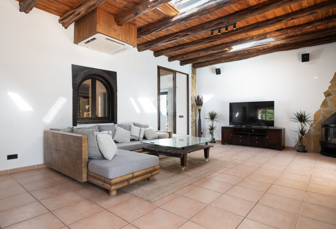 Country house with guesthouse close to Ibiza town - 10