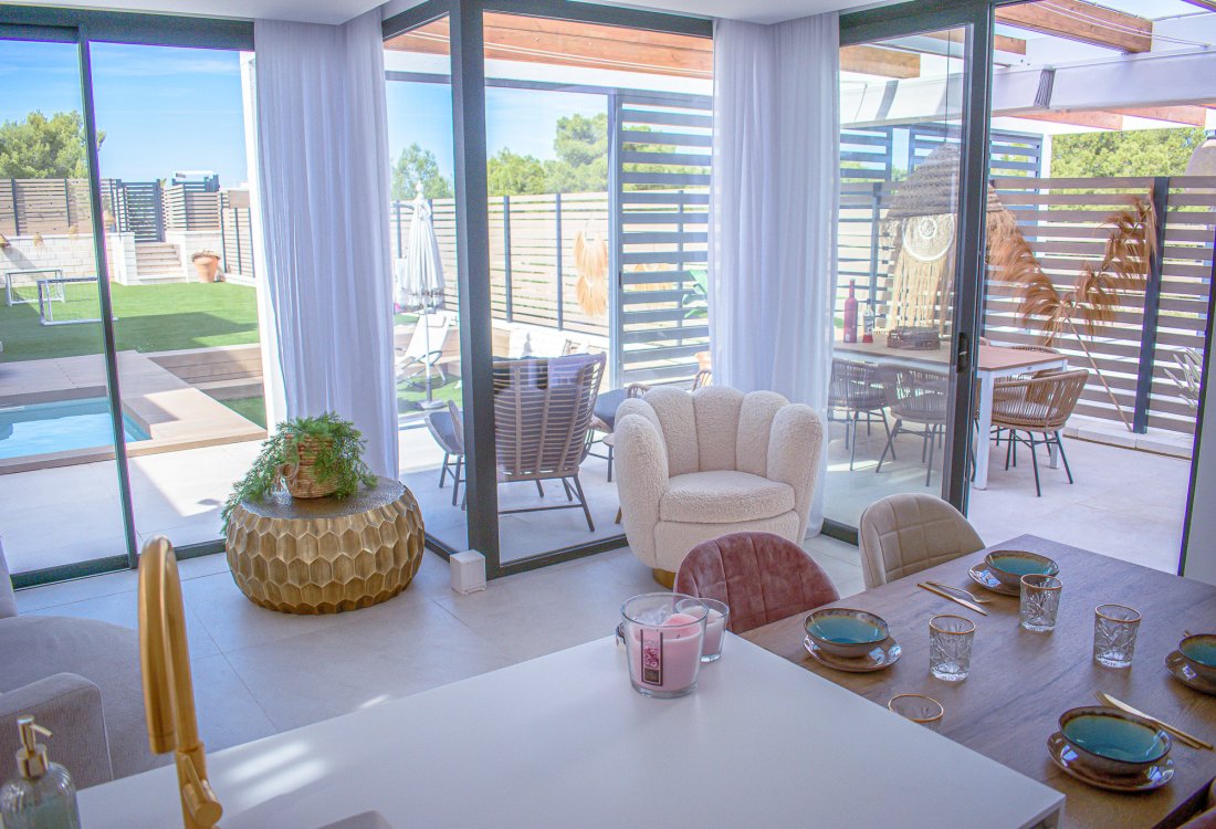 Elegant newly built villa near the beach - 10