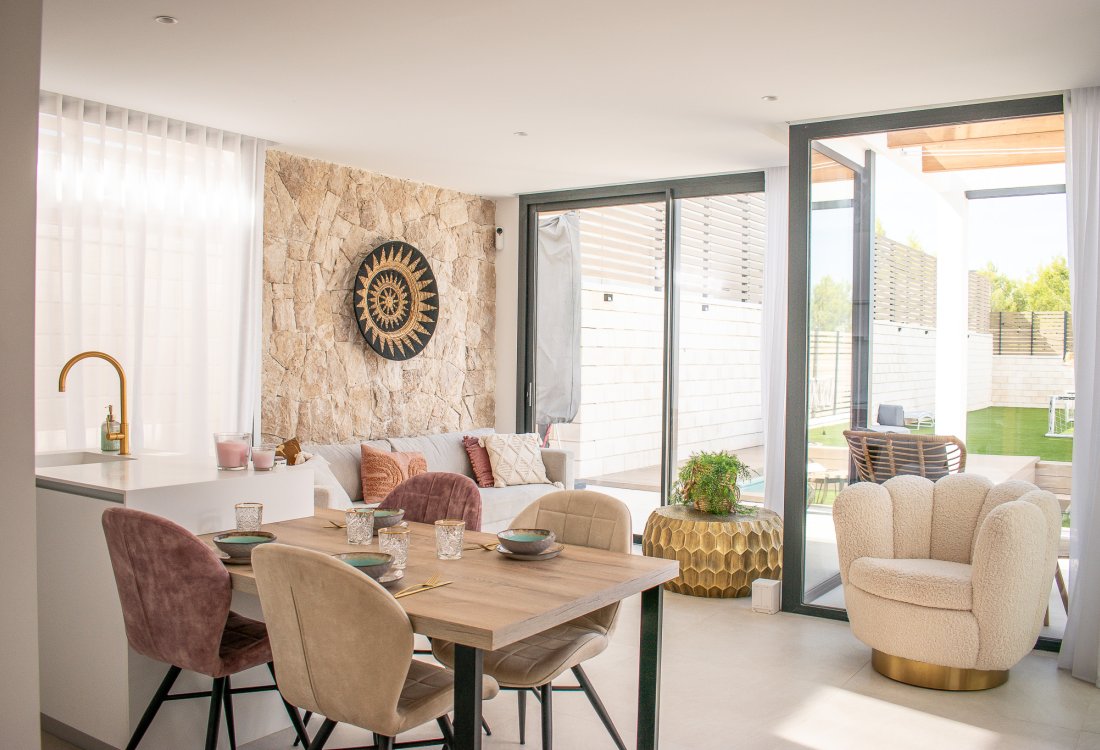 Elegant newly built villa near the beach - 2