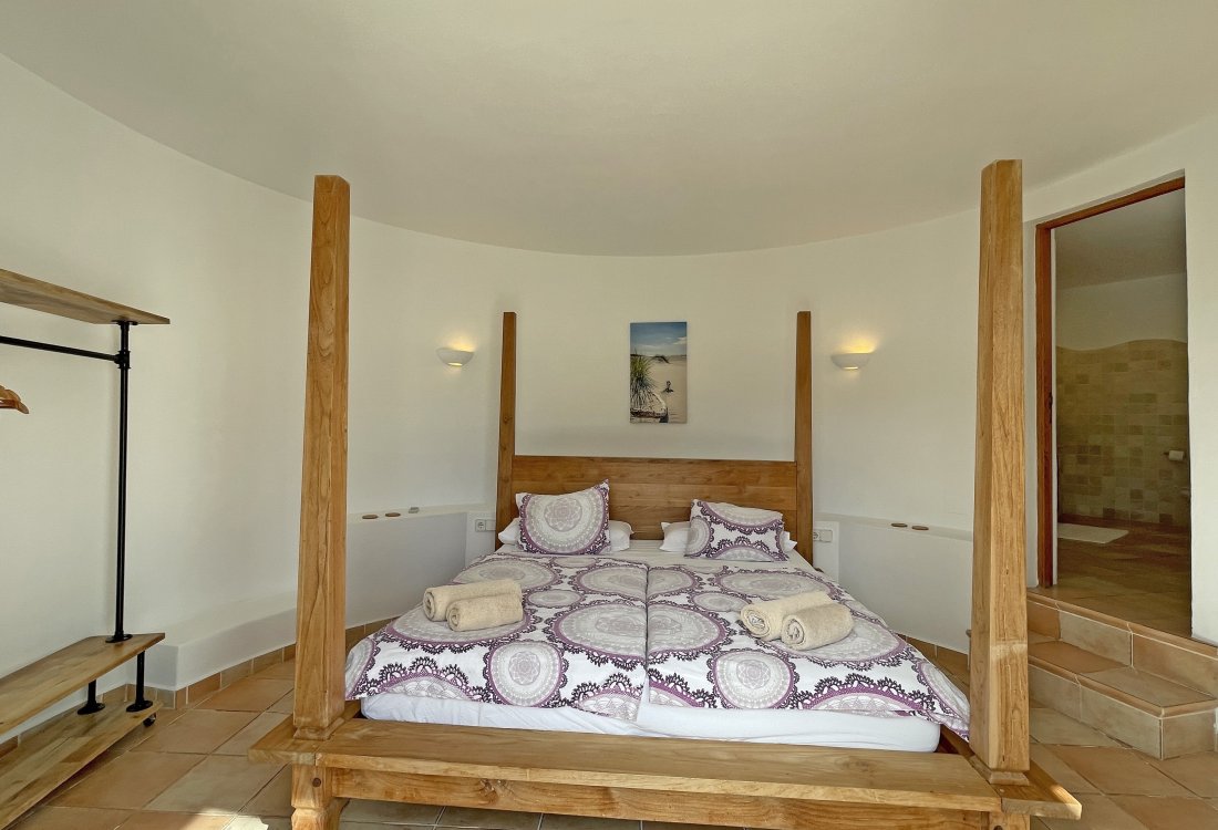 Exclusive Coastal Villa in Cala Llonga - 20