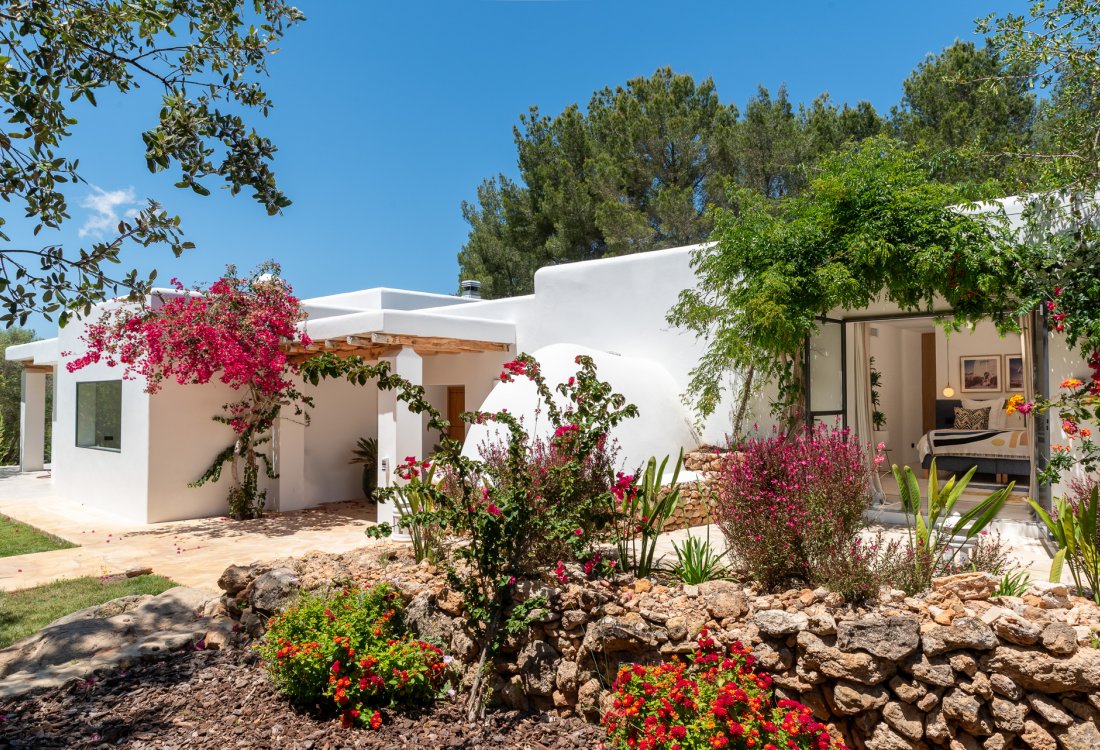 A Private Luxury Retreat in Northern Ibiza - 16