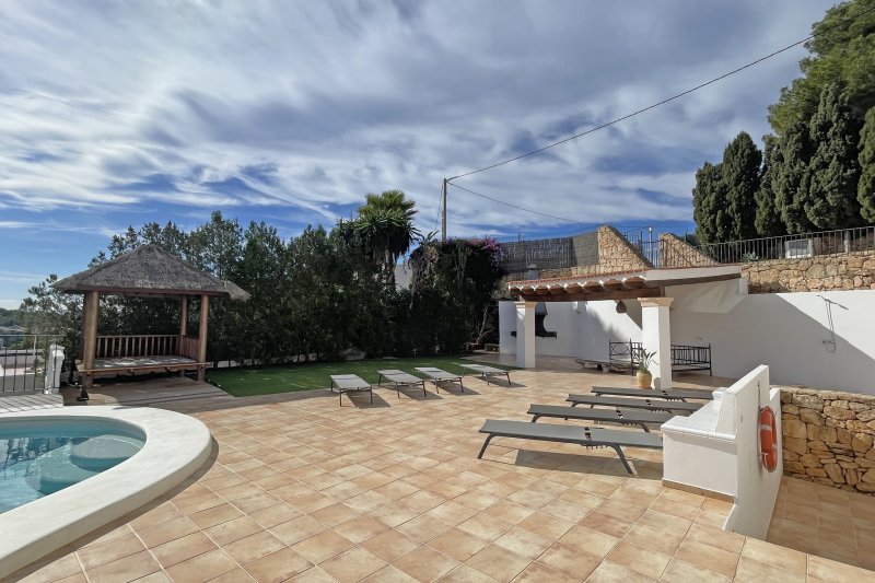 Exclusive Coastal Villa in Cala Llonga - 4