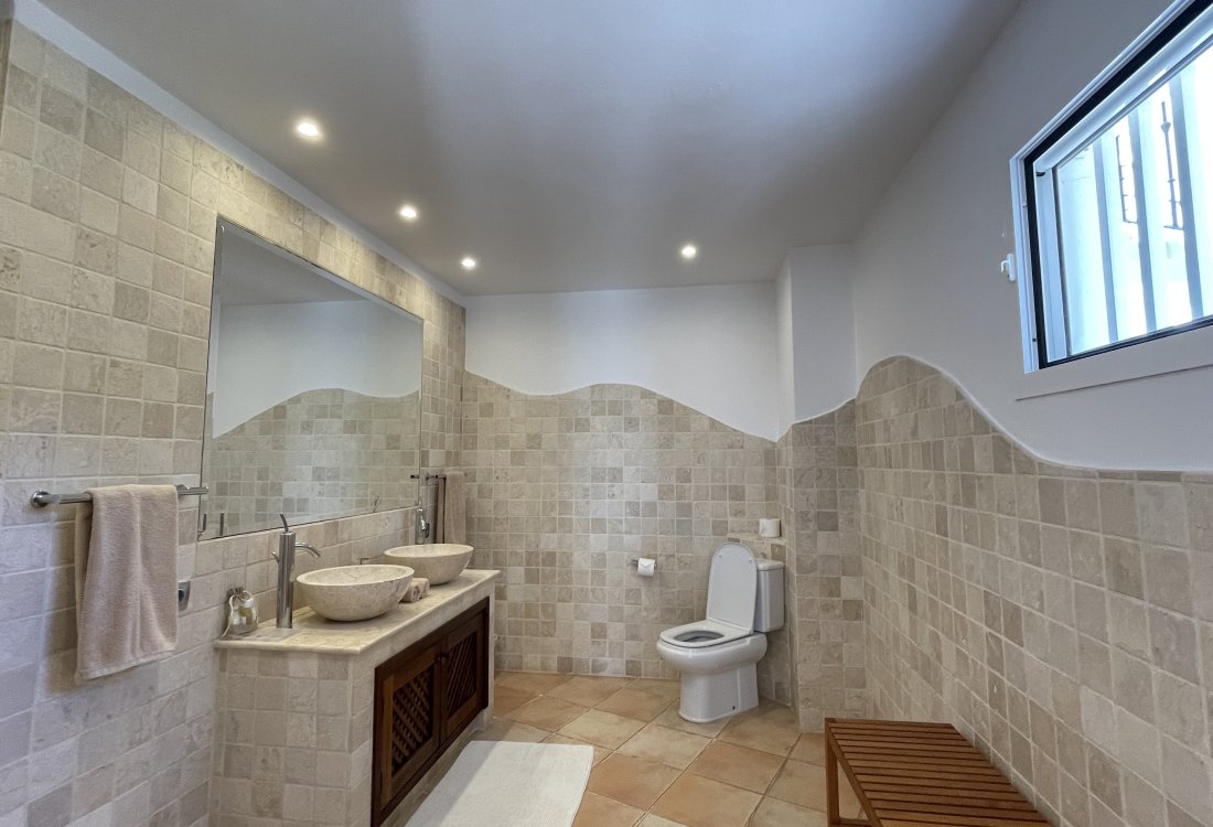 Exclusive coastal villa in Cala Llonga - 21