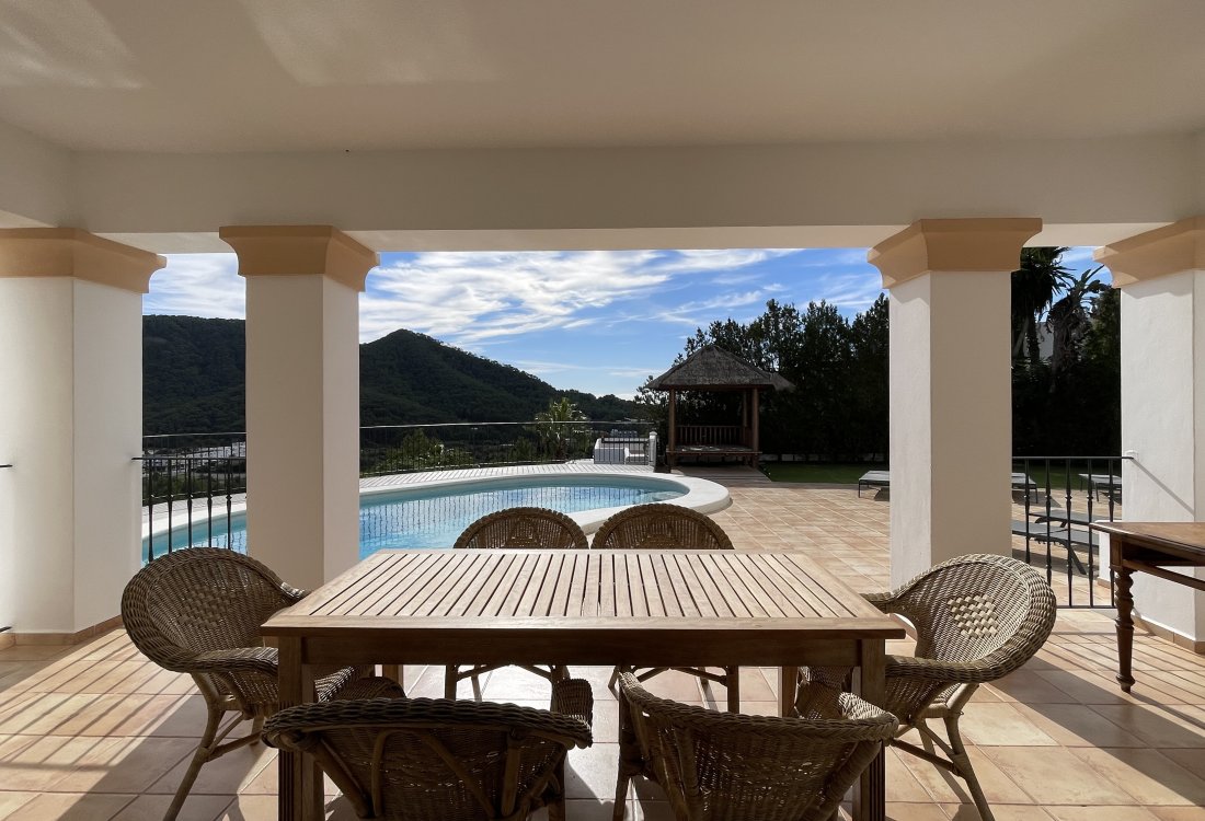 Exclusive coastal villa in Cala Llonga - 8