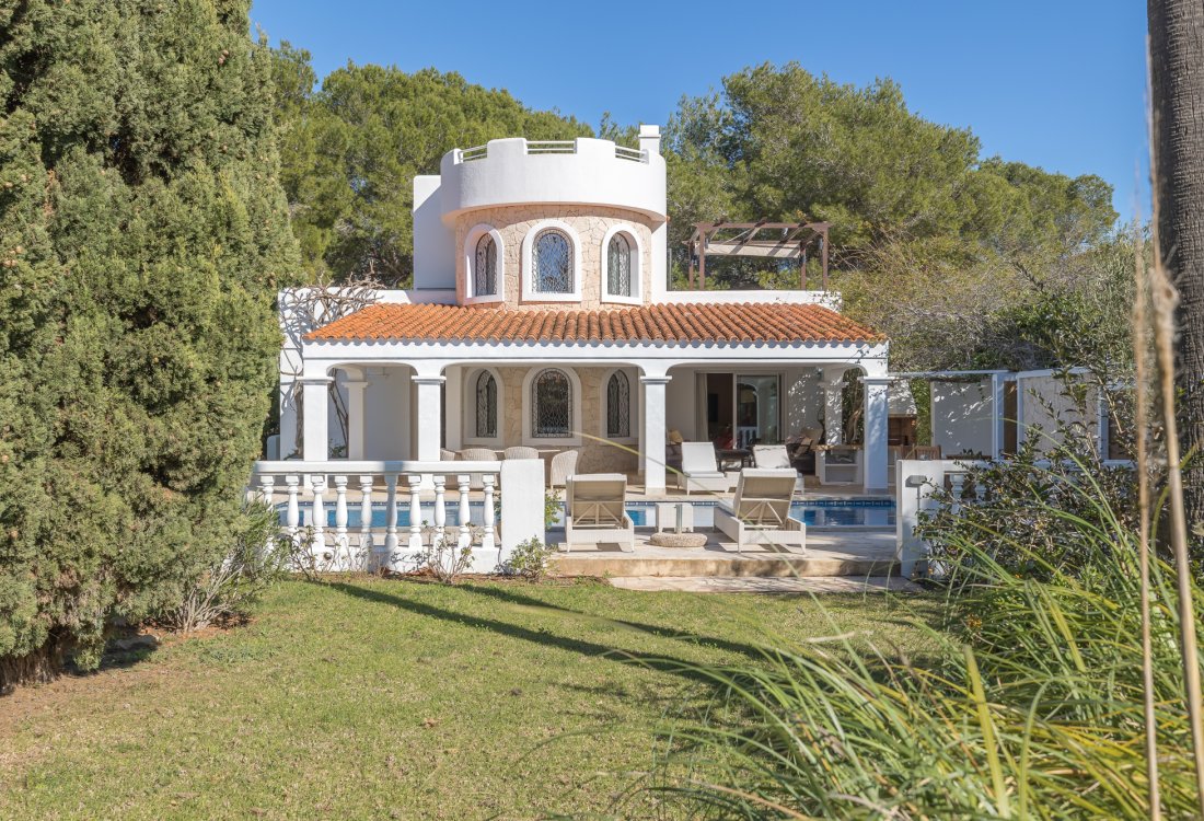 Mediterranean-style villa near the beach - 16