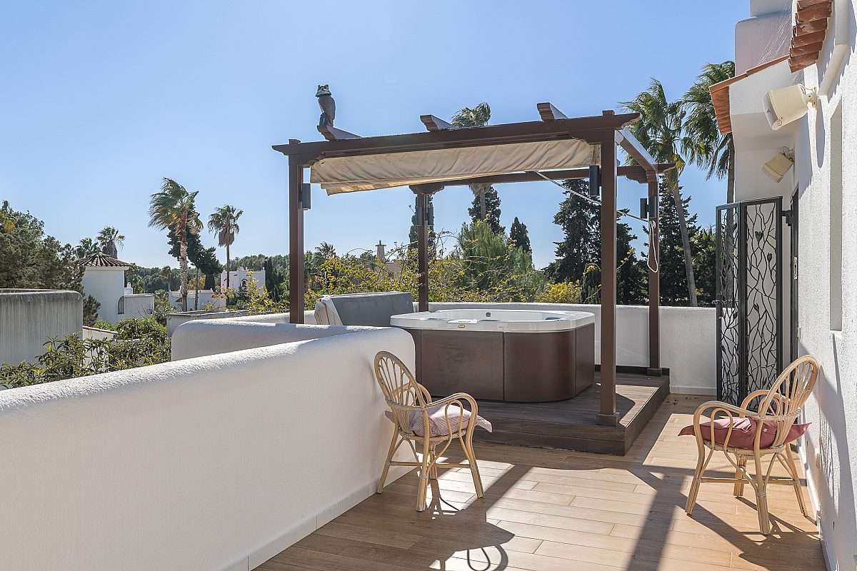 Mediterraner Stilvilla in Strandnähe - 13