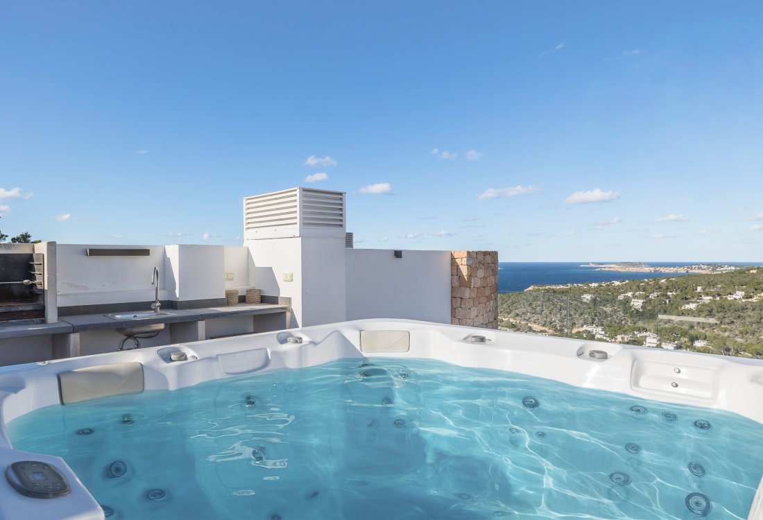 Duplex penthouse with private terrace and jacuzzi - 4