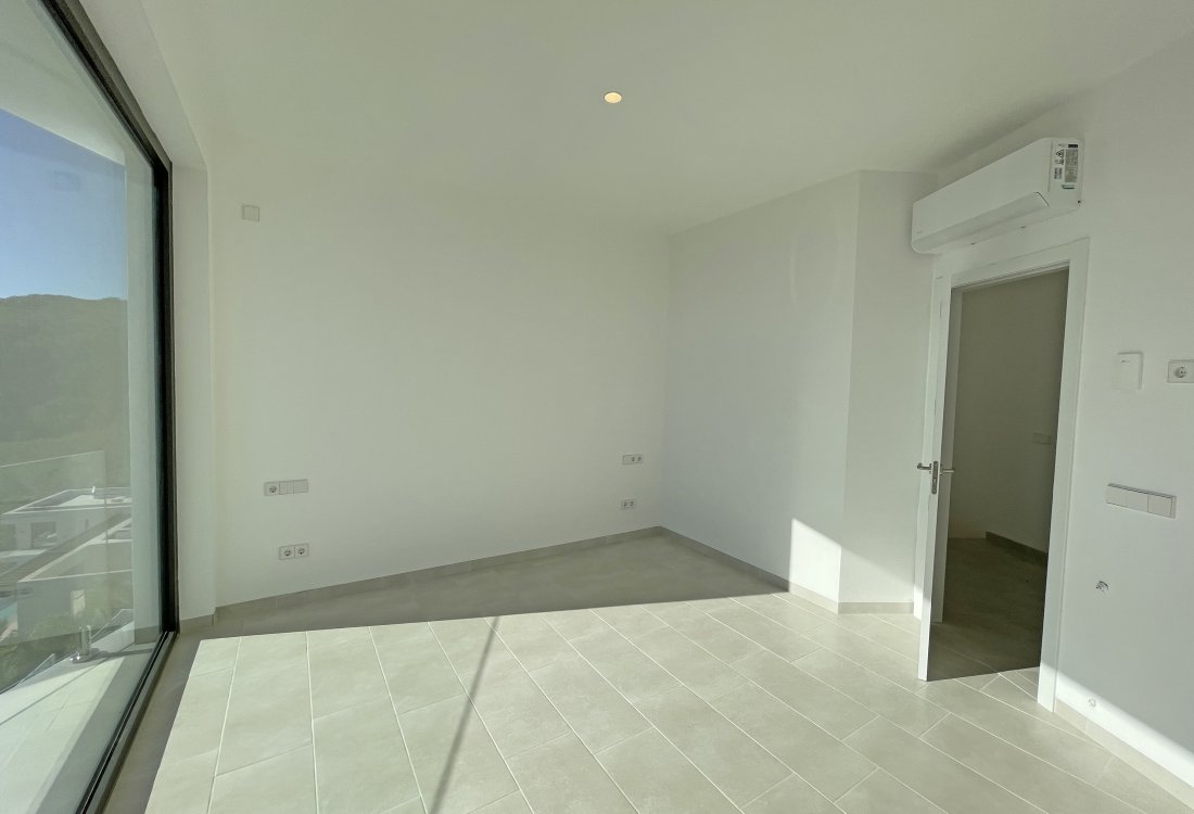 Exklusive Neubauvilla mit Meerblick in moderner Urbanisation - 16