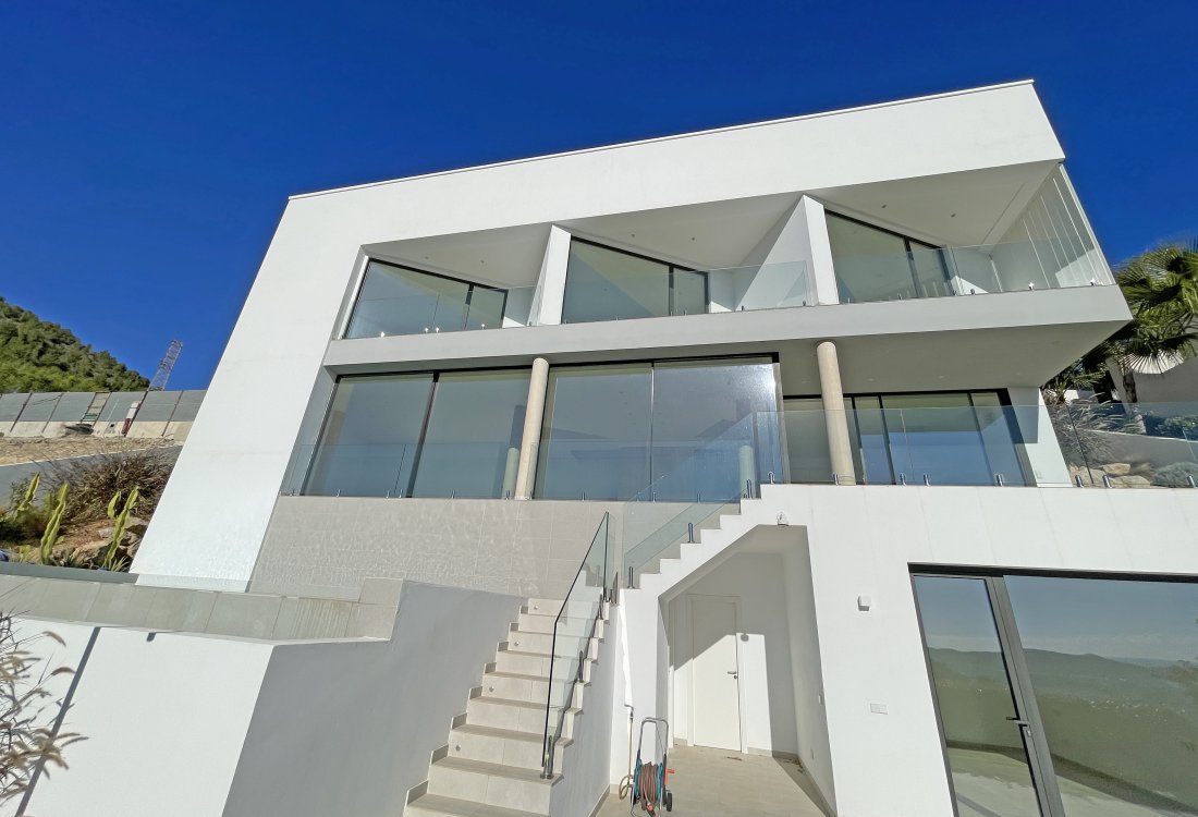 Exklusive Neubauvilla mit Meerblick in moderner Urbanisation - 2