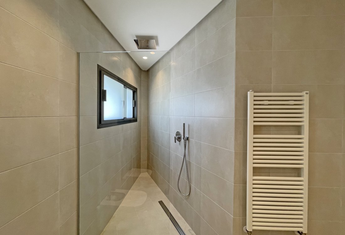 Exklusive Neubauvilla mit Meerblick in moderner Urbanisation - 18