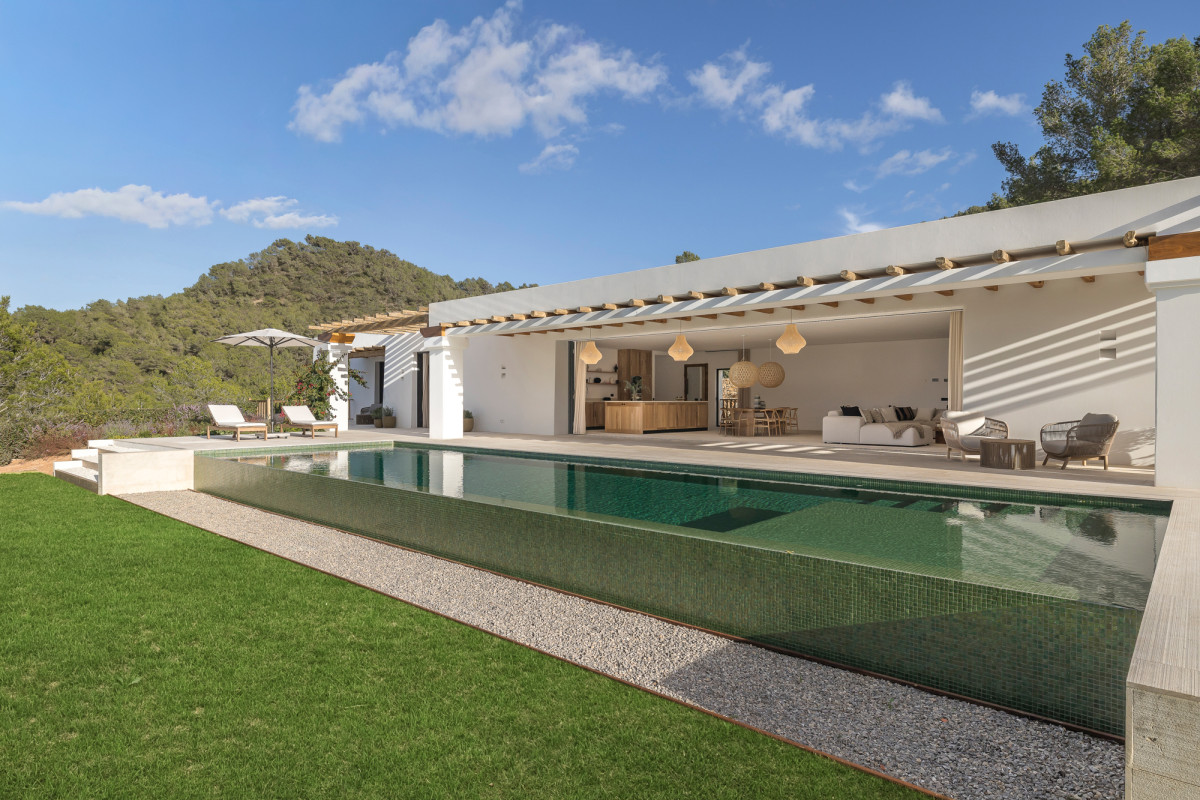 Villa excepcional con vistas al mar en medio de la naturaleza - 1