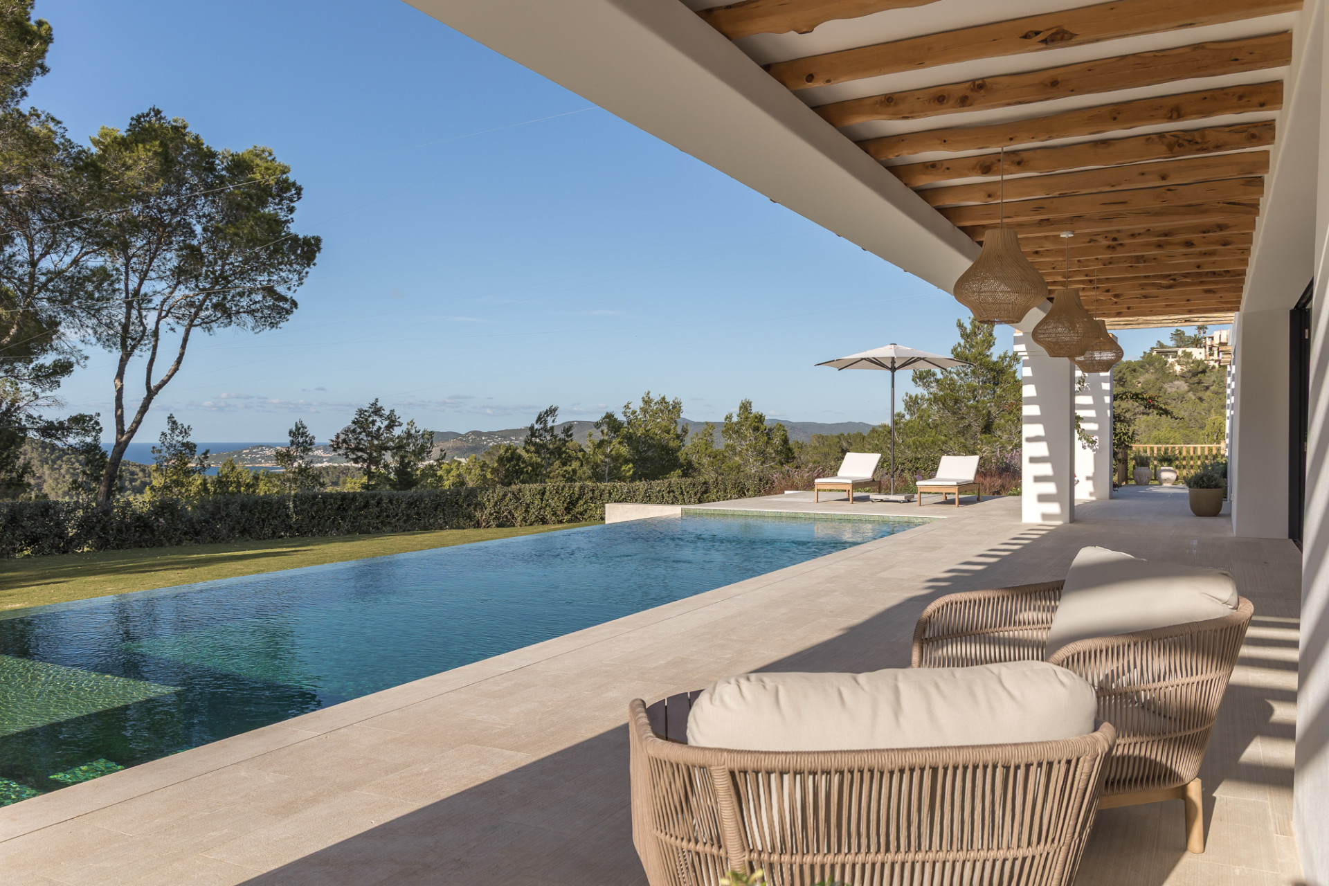 Villa excepcional con vistas al mar en medio de la naturaleza - 3