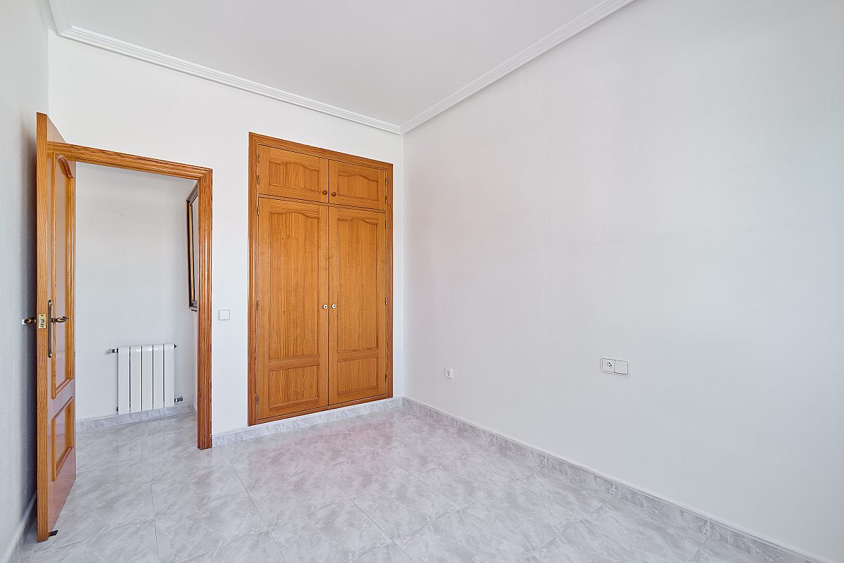 Penthouse close to the beach with large rooftop terrace - 9