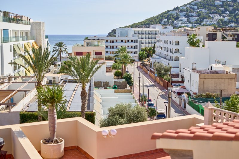 Ático cerca de la playa con amplia terraza en la azotea - 1