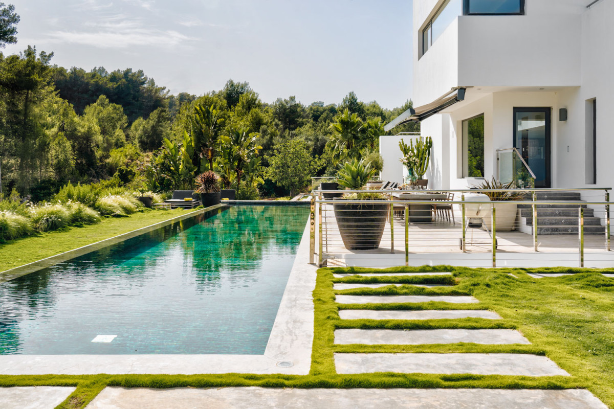 Exclusiva villa de lujo moderna con licencia turística y absoluta privacidad - 3