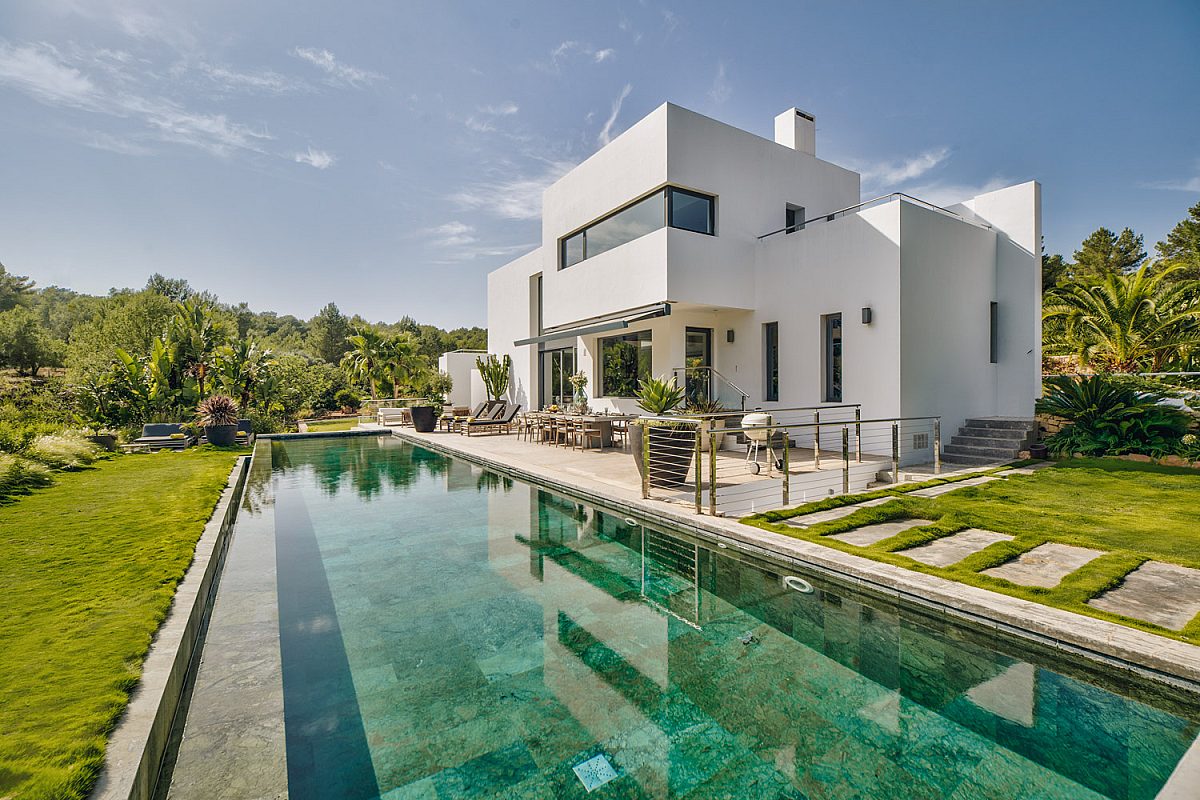 Exklusive, moderne Luxusvilla mit Vermietlizenz und absoluter Privatsphäre - 1