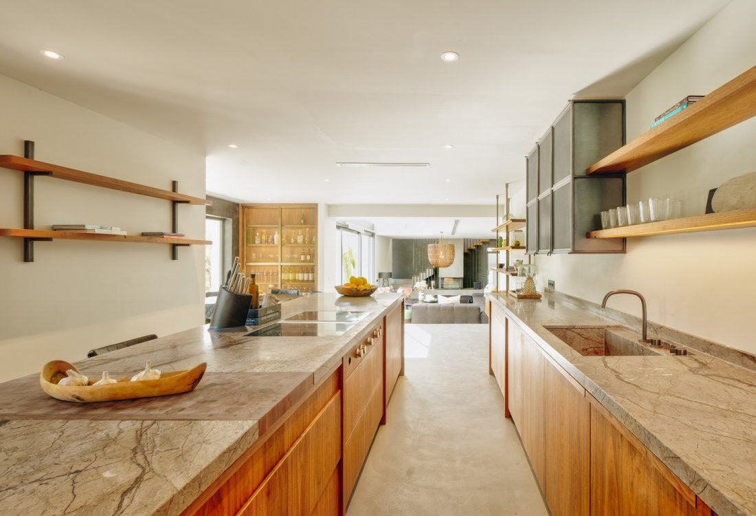 Exclusive modern luxury villa with rental licence and absolute privacy - 3