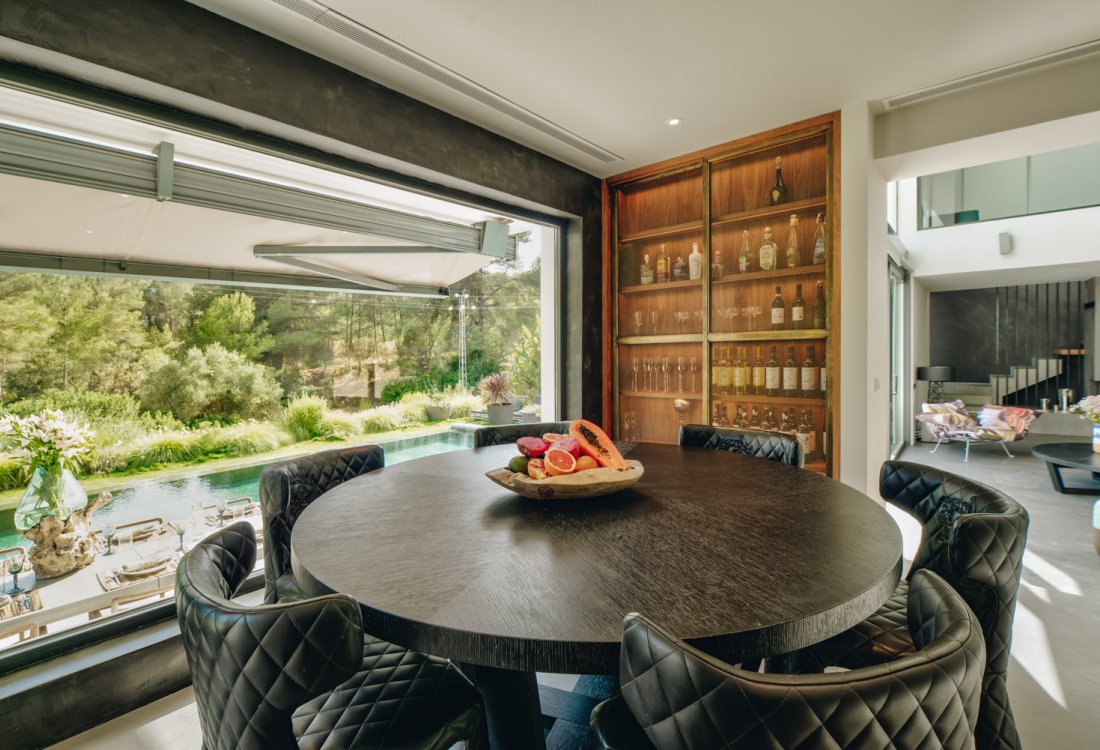 Exclusive modern luxury villa with rental licence and absolute privacy - 8