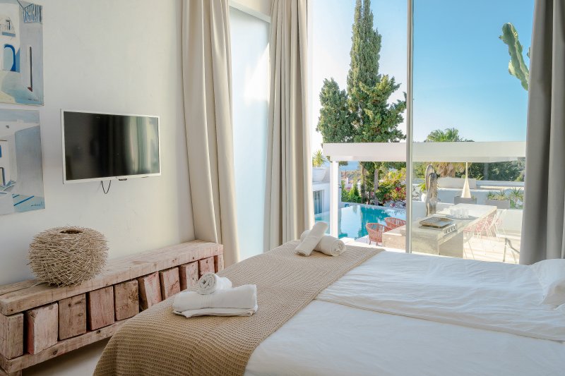 Semidetached industrial style villa close to the beach - 4