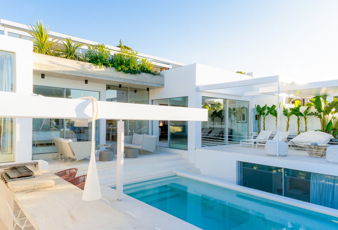 Semidetached industrial style villa close to the beach - 1