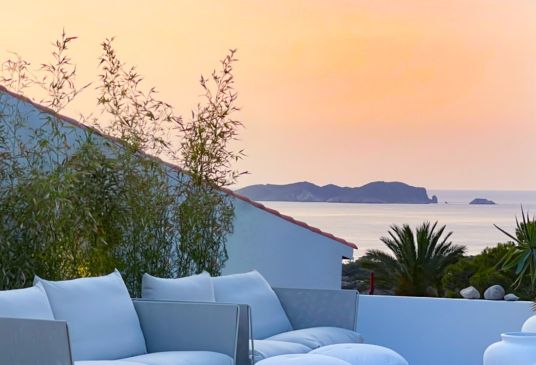 Semidetached industrial style villa close to the beach - 21