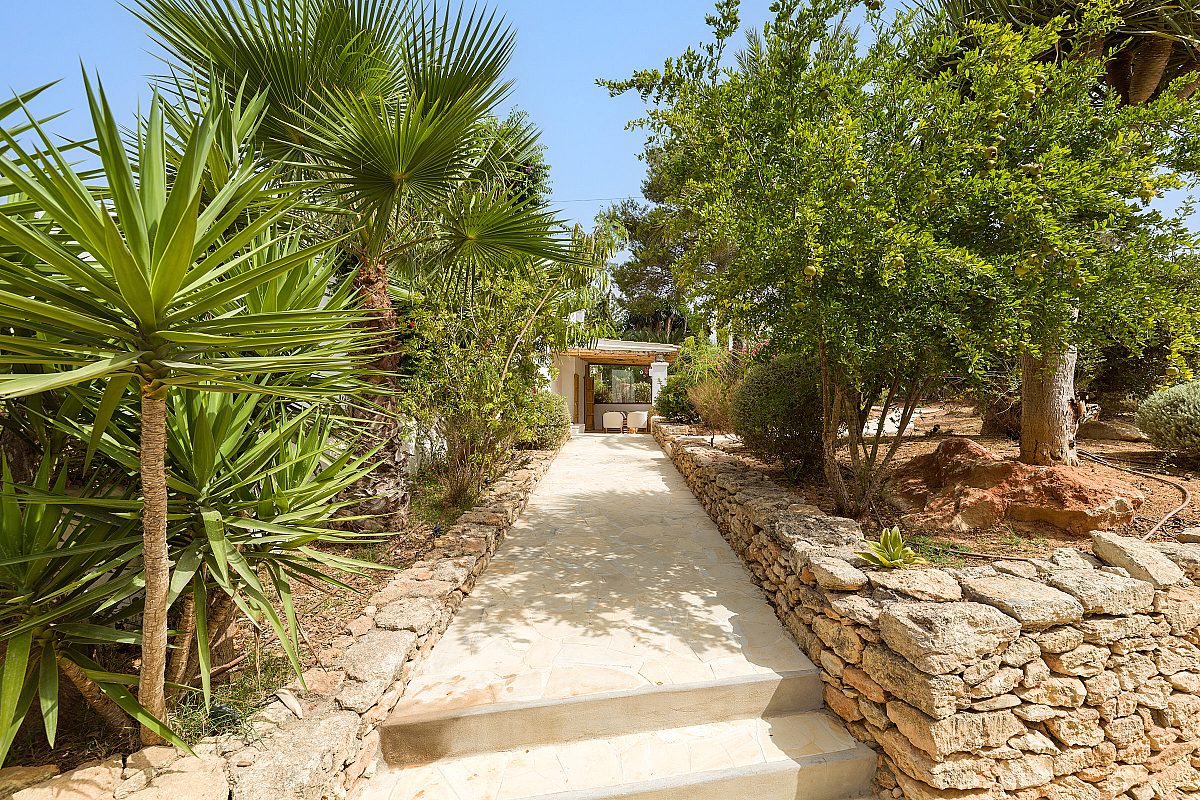 Historic eco-conscious luxury finca with rental license - 9