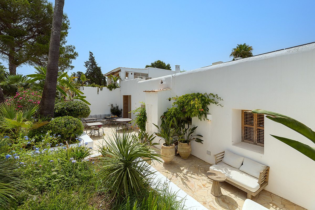 Historic eco-conscious luxury finca with rental license - 18