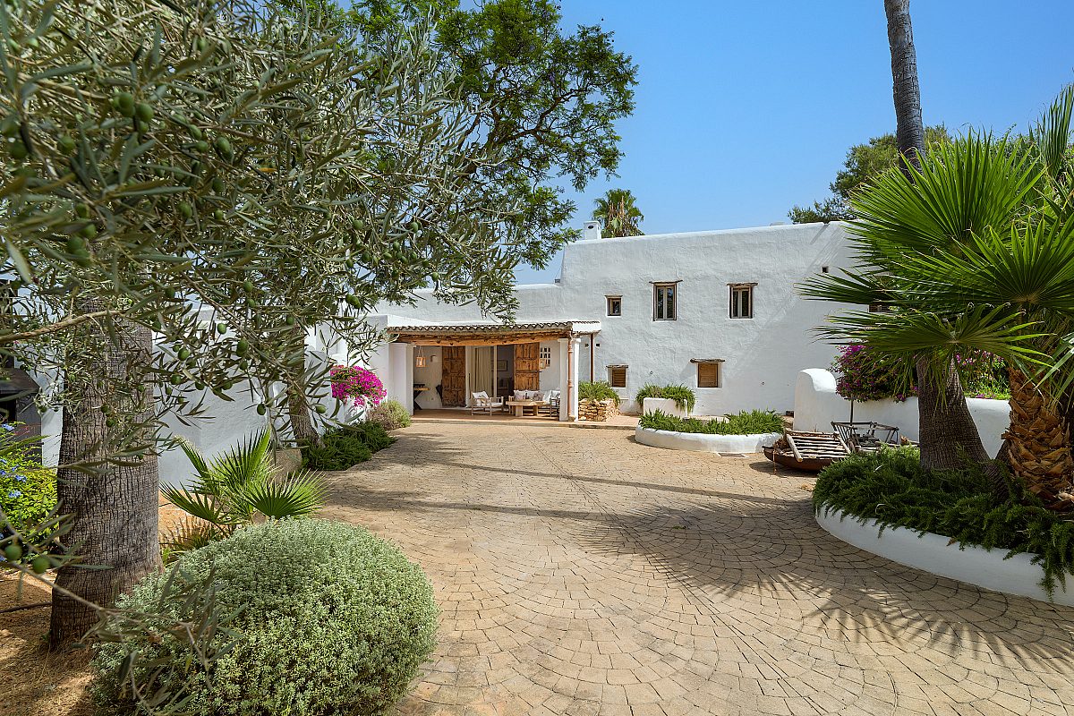 Historic eco-conscious luxury finca with rental license - 1