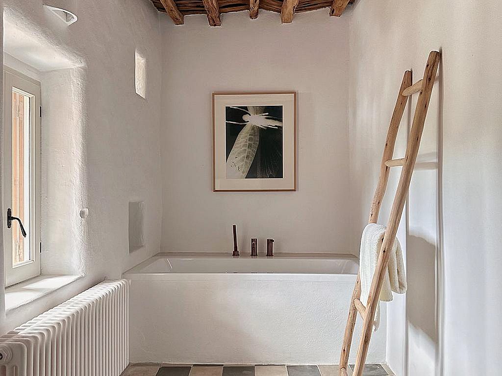 Historic eco-conscious luxury finca with rental license - 12