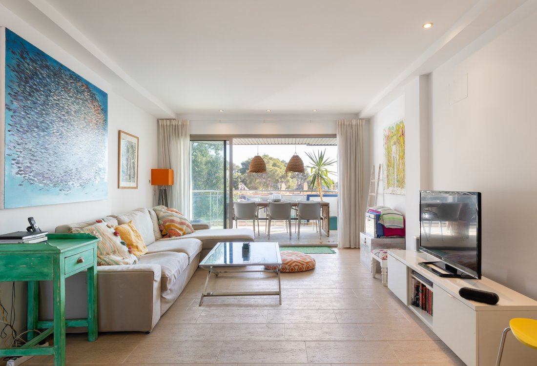 Lichtdurchflutete Wohnung mit Meerblick und fußläufiger Nähe zum Strand - 2