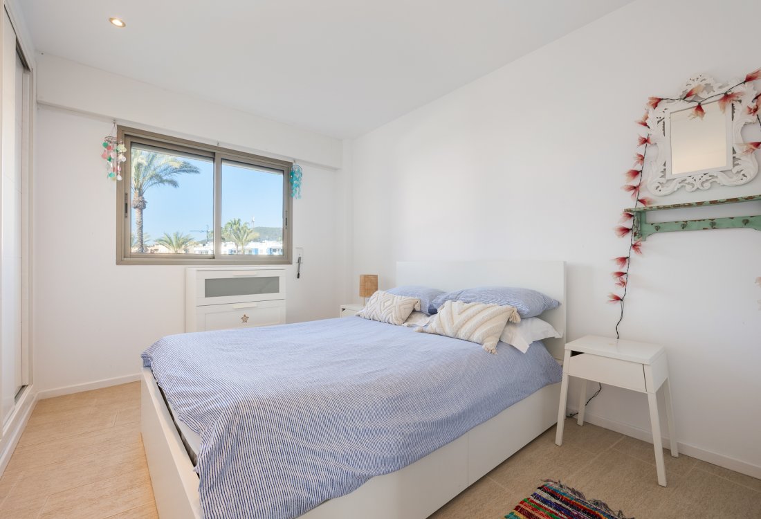 Lichtdurchflutete Wohnung mit Meerblick und fußläufiger Nähe zum Strand - 11