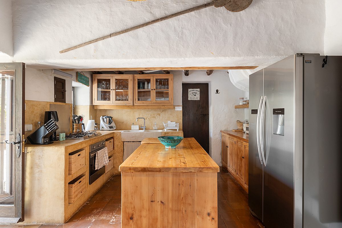Authentic finca with timeless character - 22