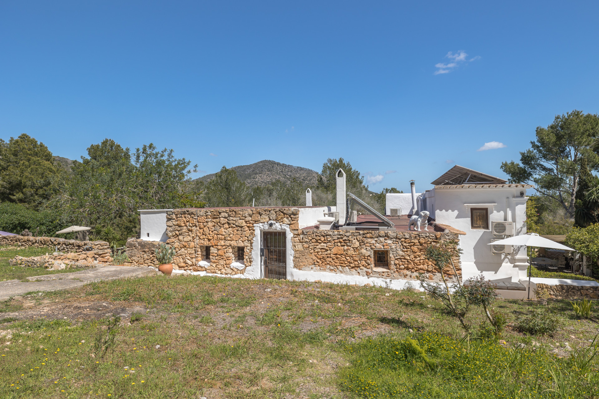 Finca auténtica con carácter atemporal - 32