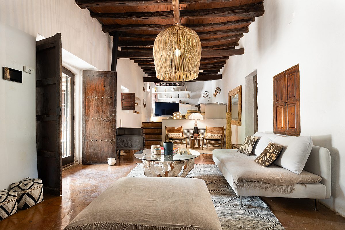 Authentic finca with timeless character - 2