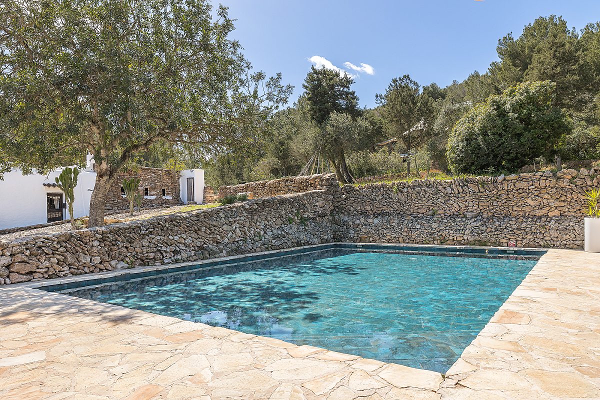 Authentic finca with timeless character - 30