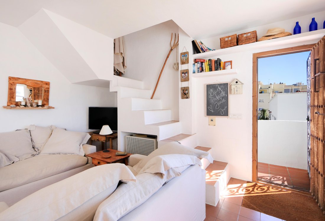 Penthouse in an excellent location just steps from the beach - 11