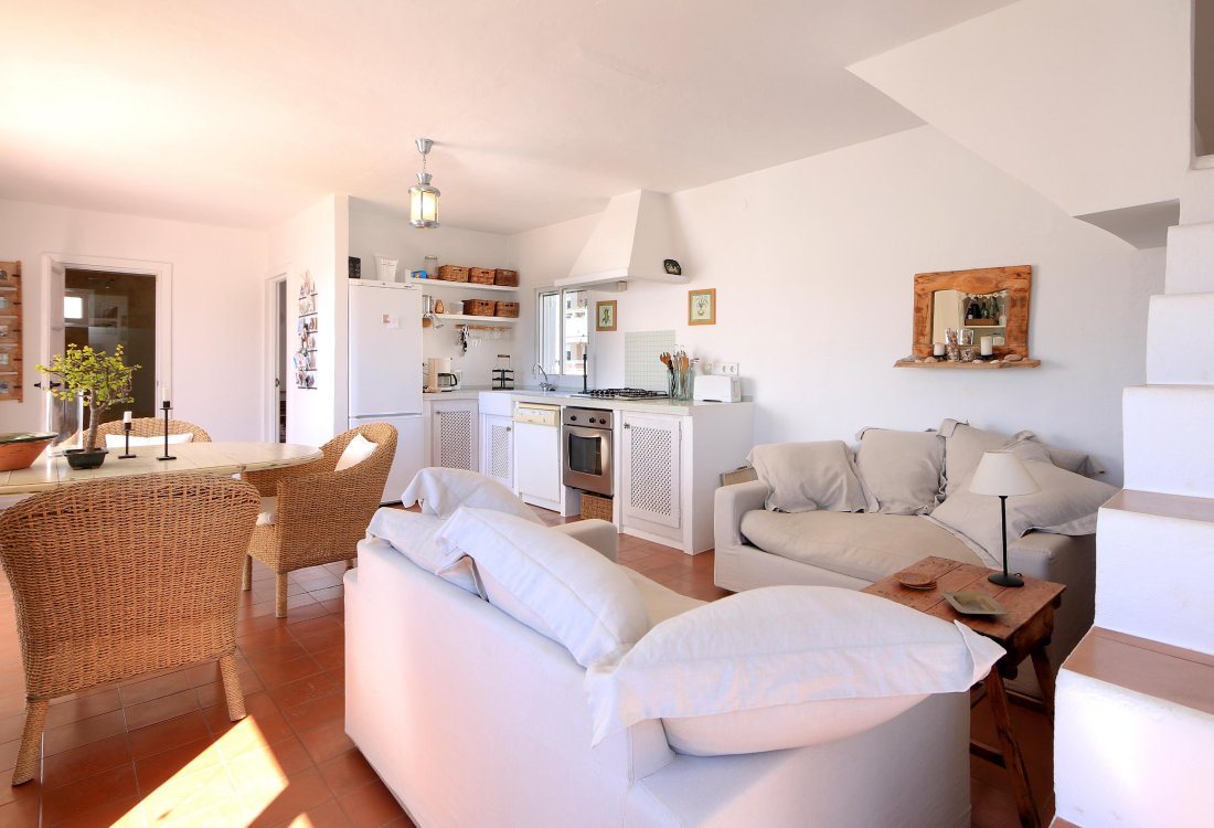 Penthouse in an excellent location just steps from the beach - 5